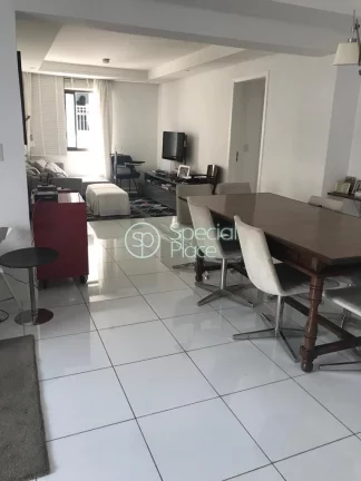Imagem Linda cobertura duplex com 267m2, 3 dormitórios ( 3 suítes ) e 2 vagas na garagem. Excelente distr...