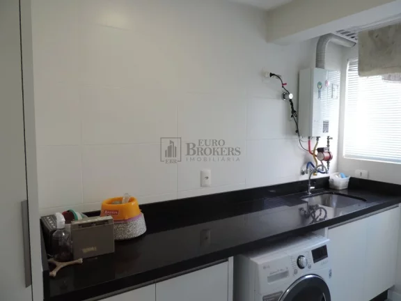Imagem Apartamento com 3 dormitórios à venda no Centro de Balneário Camboriú/SC