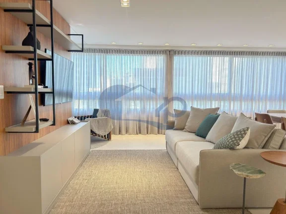 Imagem Apartamento á venda com 3 dormitórios no centro de Torres/RS