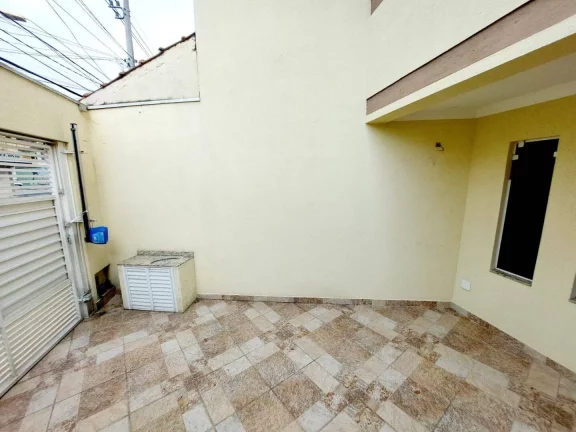 Imagem Sobrado com 2 dormitórios para alugar, 60 m² por R$ 3.135/mês - Utinga - Santo André/SP