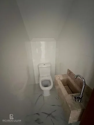 Imagem "Luxuoso Sobrado de 3 Dormitórios com Suíte Master e Acabamento Impecável na Vila Galvão, Guarulhos!"