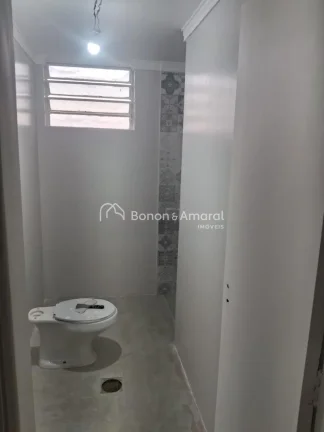 Imagem Excelente oportunidade em uma das regiões mais desejadas de Campinas! Este imóvel oferece conforto...