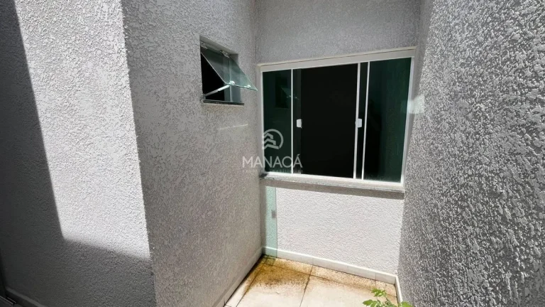 Imagem Casa Geminada, 2 quartos, ótimo acabamento São Cristóvão