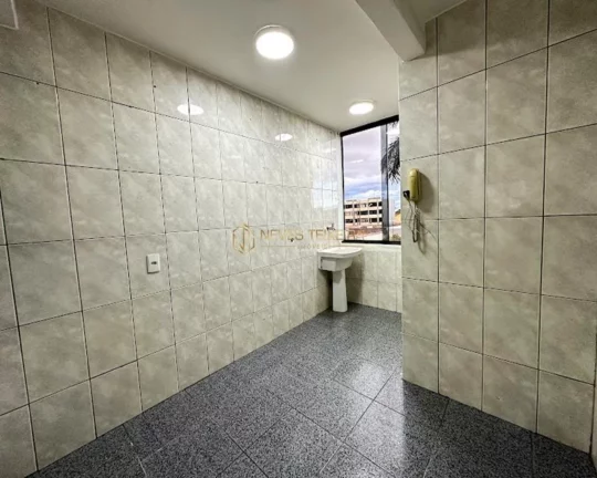 Imagem QI 10 COM 2 QUARTOS E VAGA DE GARAGEM!!!