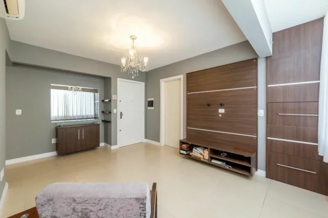 Imagem Apartamento com 2 Quartos à Venda, 63 m² em Jardim Botânico - Porto Alegre