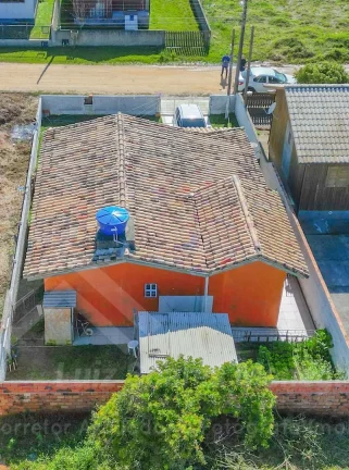 Imagem Casa com pátio na frente e atrás na zona sul