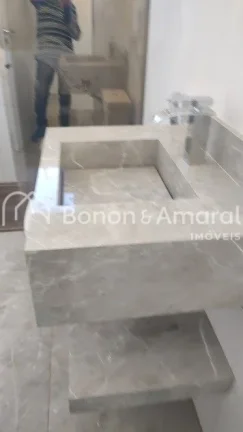 Imagem Descrição do Imóvel:
Área de Construção: 198 m²
Terreno: 306 m²
Dormitórios: 3 suítes
Sala...