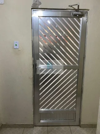 Imagem Imperdível: Apartamento na Taquara, Rio de Janeiro-RJ - 2 quartos, 1 sala, 1 banheiro, 1 vaga de garagem - 50,00 m² de área.