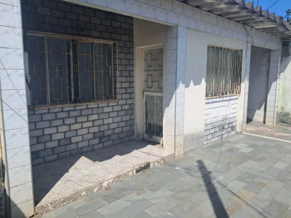 Imagem Casa para Venda em Rio de Janeiro, Campo Grande, 2 dormitórios, 2 banheiros, 4 vagas