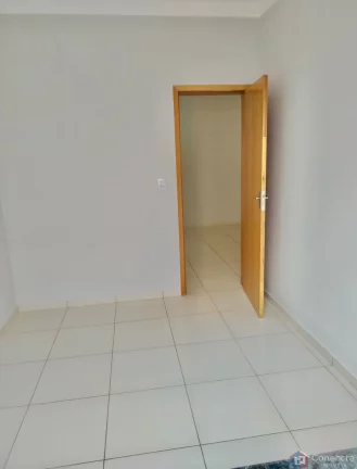 Imagem Apartamento à Venda no Bairro Ipanema em Patos de Minas – Térreo com Área Externa