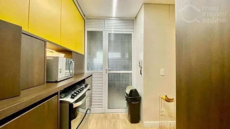 Imagem Apartamento com 192m2, 4 quartos (2 suítes), 4 vagas, 2 depósitos a venda em Pinheiros, São Paulo