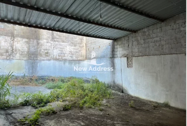 Imagem Terreno de 300m² a venda em ótima localização Vila Capixaba.