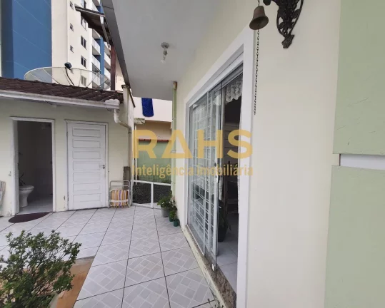 Imagem Linda Residência a Venda no Anita Garibaldi! Ótima residência, no bairro Anita Garibaldi (próxim...