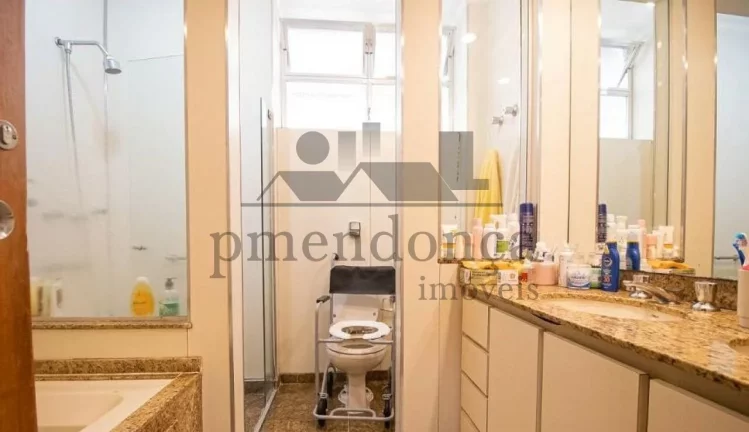 Imagem Apartamento em Higienópolis com 270m², 4 quartos (3 suítes) e 2 vagas.