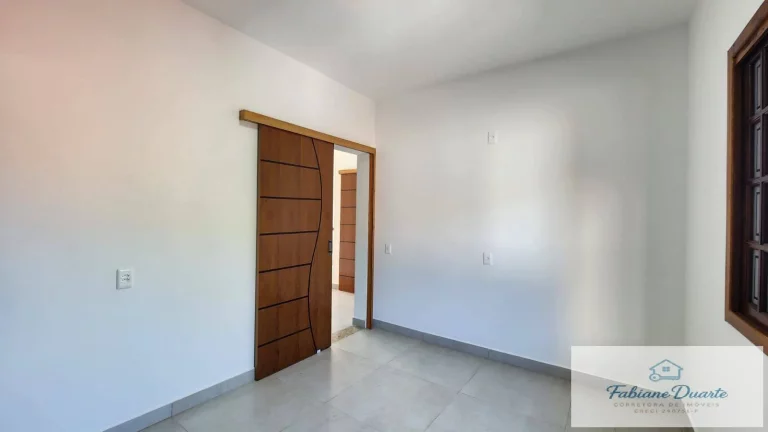Imagem Casa recém reformada no Perequê Açú