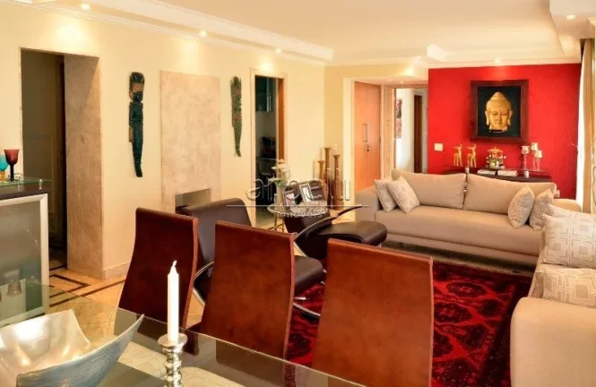 Apartamento com 190 metros quadrados, 3 dormitórios sendo todos suítes, sala íntima de TV, sala c...