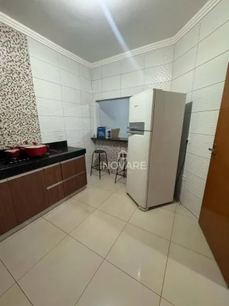 Imagem Casa com 3 dormitórios à venda por R$ 800.000,00 - Alto do Trindade - Itumbiara/GO