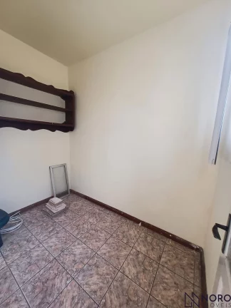 Imagem Amplo Apartamento de 2 Dormitórios com Sacada no Centro de Santa Maria