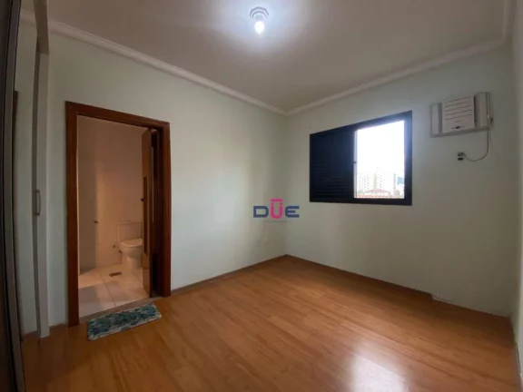 Imagem Apartamento com 3 dormitórios à venda, 134 m² por R$ 950.000,00 - Pompéia - Santos/SP