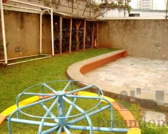 Imagem Excelente apartamento pronto para morar! Reformado, completo e mobiliado, com living para 02 ambient...