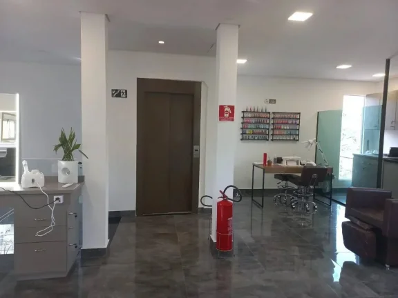 Imagem Casa Mista em Perdizes - 600M², 4 Dorms, 2 Vestiários, 7 Banheiros, 4 Vagas
