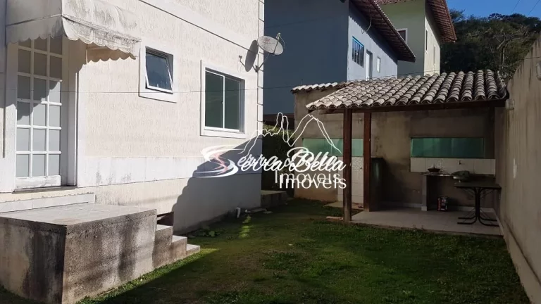 Imagem Casa com 4 dormitórios à venda, 200 m² por R$ 790.000,00 - Albuquerque - Teresópolis/RJ