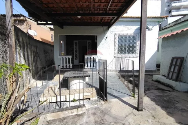 Imagem Casa a venda com 2 quartos 66 m² Bento Ribeiro - Rio de Janeiro