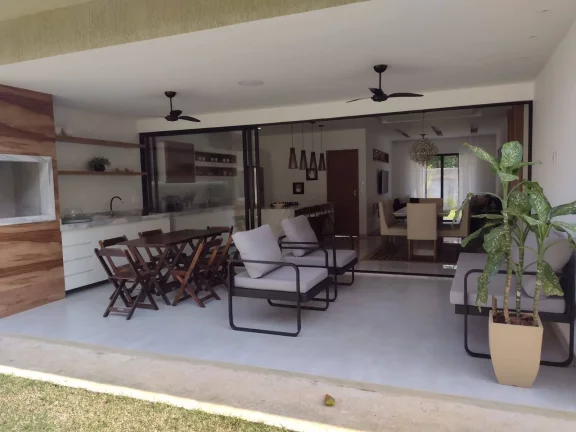 Imagem Vendo esta linda casa em Cachoeiras de Macacu rj.