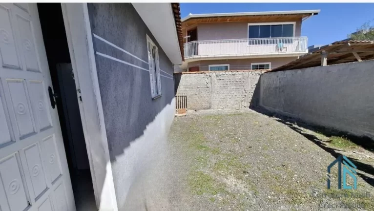Imagem Casa a venda 03 quartos, ótimo espaço nos fundos, no Guaraituba em Colombo - PR