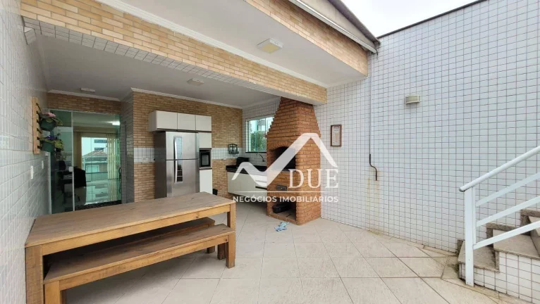 Imagem Casa com 3 suites à venda, 219 m² por R$ 1.650.000 - Embaré - Santos/SP