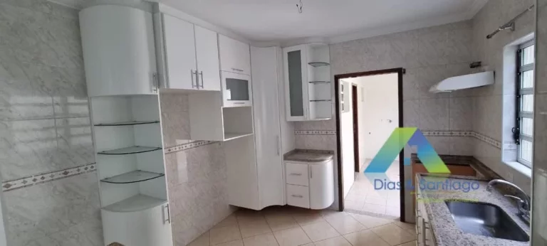 Imagem VILA NAIR Sobrado 200M², 3 suítes, dormitório de empregada ,espaço gourmet, 4 vagas a 800 M² da estação do metro Alto Do Ipiranga !!