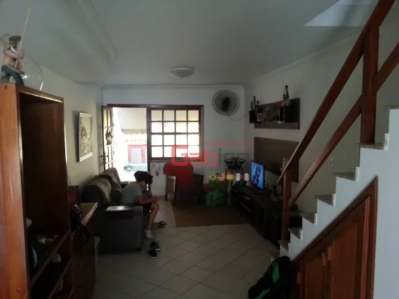 Imagem Casa com 2 dormitórios à venda, 70 m² por R$ 450.000,00 - Ogiva - Cabo Frio/RJ