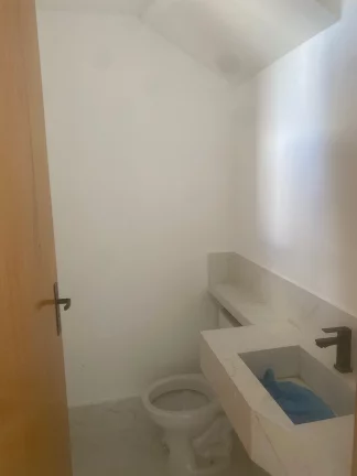 Imagem Imperdível! Casa à venda em Contagem-MG, Parque Xangri-lá: 3 quartos, 1 suíte, 3 salas, 3 banheiros, 4 vagas de garagem, 170m².