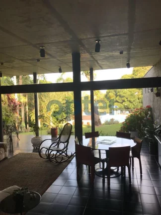 Imagem Casa residencial para Venda Chácara da Lagoa, Itapecerica da Serra 4 dormitórios sendo 4 suítes, 3 salas, 1 vaga, quarto de empregada,.