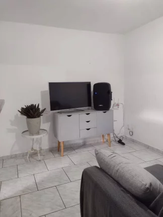 Imagem Vendo esta excelente casa em Nova Friburgo.