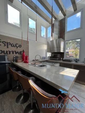 Cobertura de Luxo no Campestre Porteira Fechada com Elevador Privativo !!