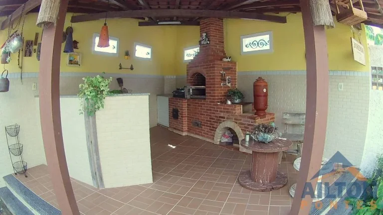 Imagem Casa Duplex com 3 Quartos à Venda em Perocão - Guarapari/ES