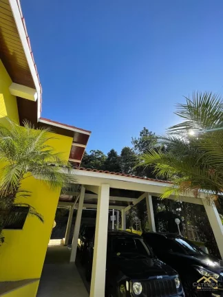Imagem Casa térrea com 3 suítes em condomínio à venda em Jordanésia - Cajamar/SP
