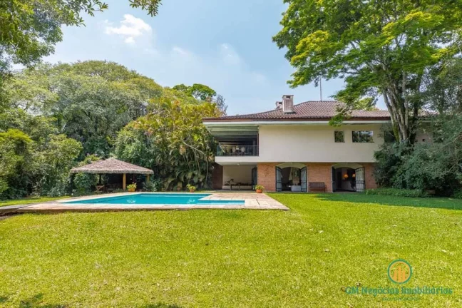 Imagem Casa com 6d/2sts, salão festas, piscina, gourmet! Em condomínio