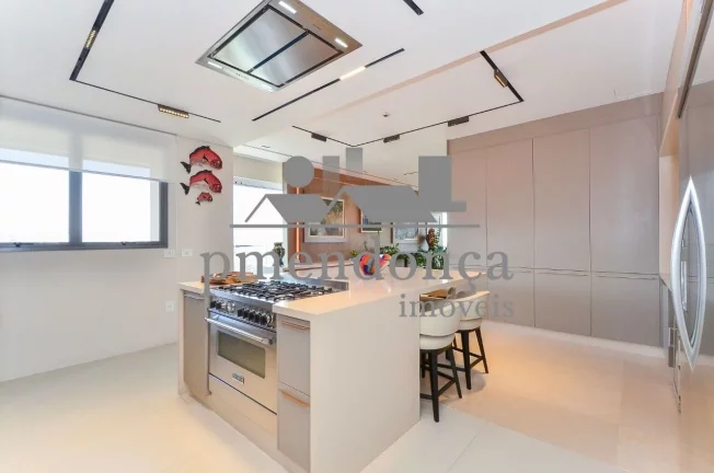Imagem Apartamento lindíssimo na Rua Curitiba em frente ao parque do Ibirapuera com 332m².