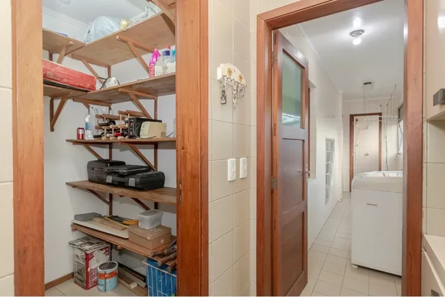 Imagem Imóvel com 3 Quartos à Venda,  em Tristeza - Porto Alegre