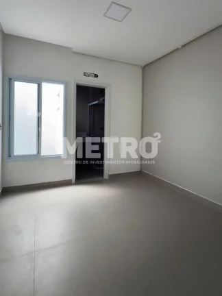 Imagem Casa à venda no Cond. Prime 3 suítes, uma com closet, PETROLINA - PE