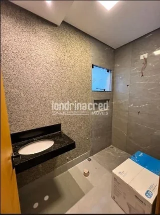 Imagem Casa Geminada no Residencial José Bastos com 152m², 108m² úteis, 3 dormitórios (1 suíte), banheiro social e 2 vagas de garagem