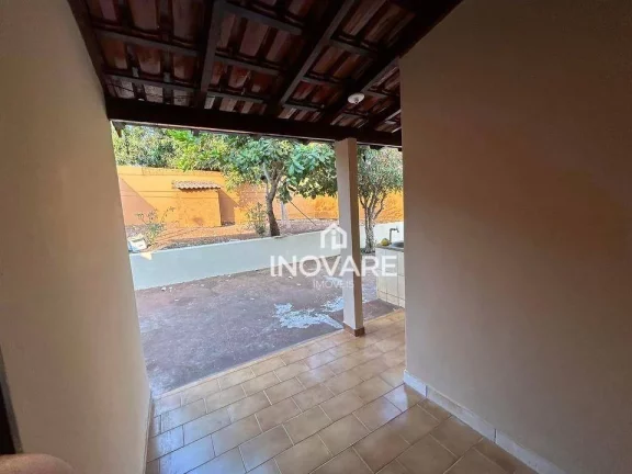 Imagem Casa com 3 dormitórios à venda, 160 m² por R$ 350.000,00 - Setor Social - Itumbiara/GO