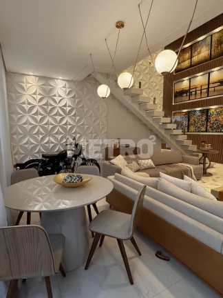 Imagem Casa com 4 quartos, sendo todos suítes, 01 com closet, piscina no Alphaville