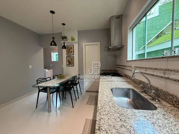 Imagem Casa com 3 dormitórios à venda, 192 m² por R$ 1.270.000,00 - Pimenteiras - Teresópolis/RJ