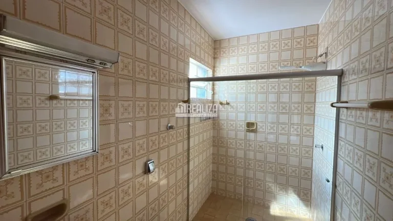 Imagem Encantadora casa de 4 dormitórios no bairro Estados Unidos em Uberaba