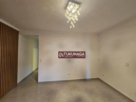 Imagem Casa com 2 quartos para alugar, 80 m² por R$ 1.700/mês - Vila Galvão - Guarulhos/SP