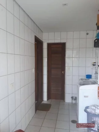 Imagem Sobrado com 4 dormitórios à venda, 344 m² por R$ 600,000 - Luiz Fagundes - Mairiporã/SP
