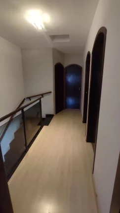 Imagem Sobrado de 219m² com 8 vagas, no Parque Marajoara, santo André, SP